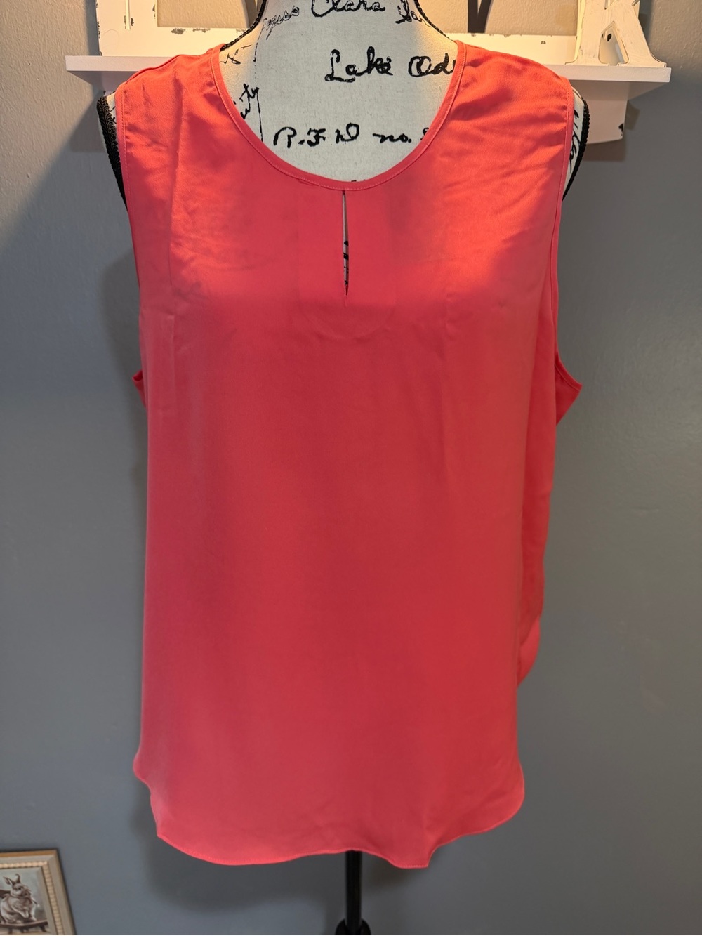 CATO CORAL SLEEVELESS KEYHOLE CAMISOLE SZ XL